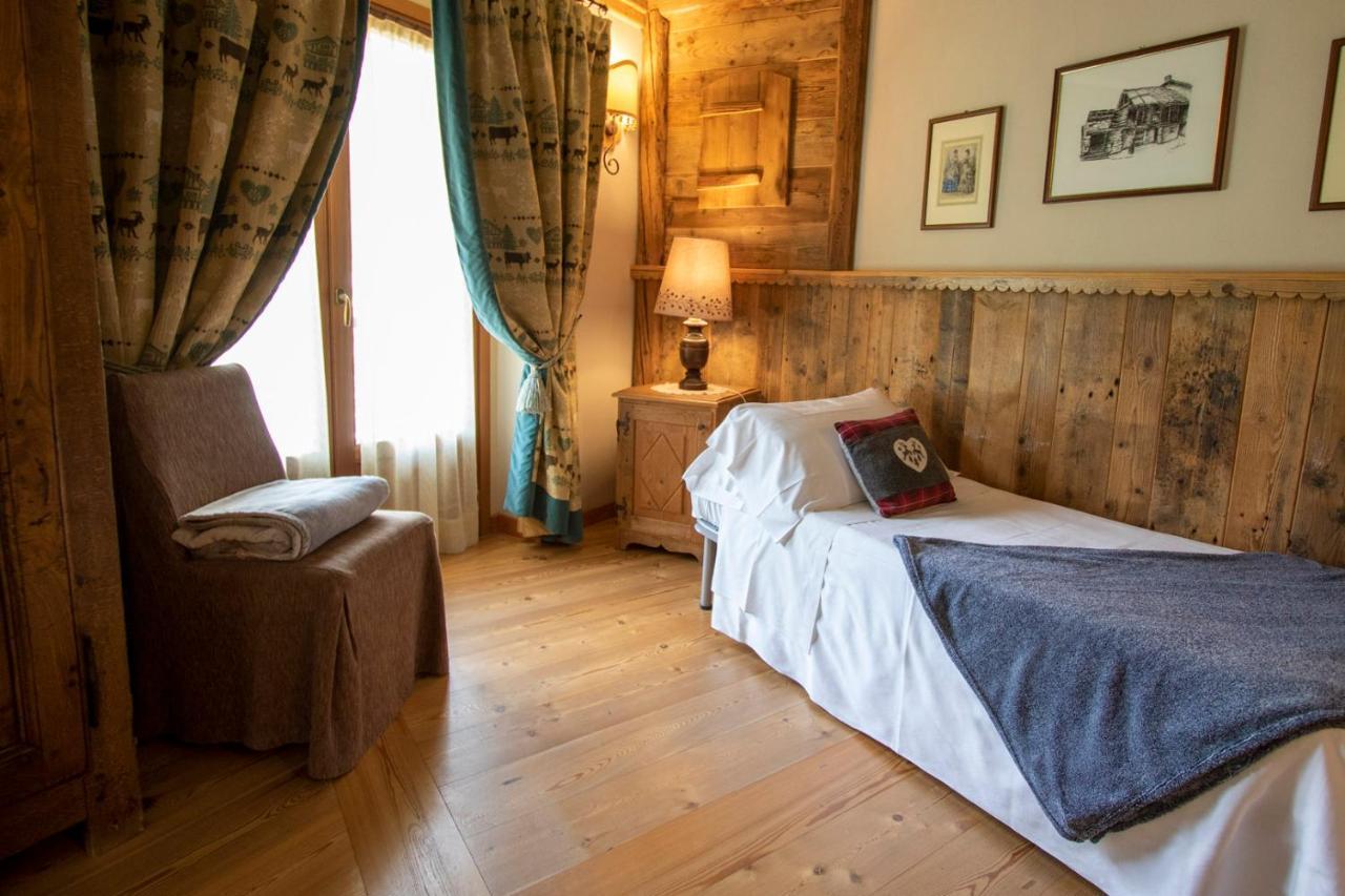 Laghetto Alpine Hotel & Restaurant Brusson Buitenkant foto