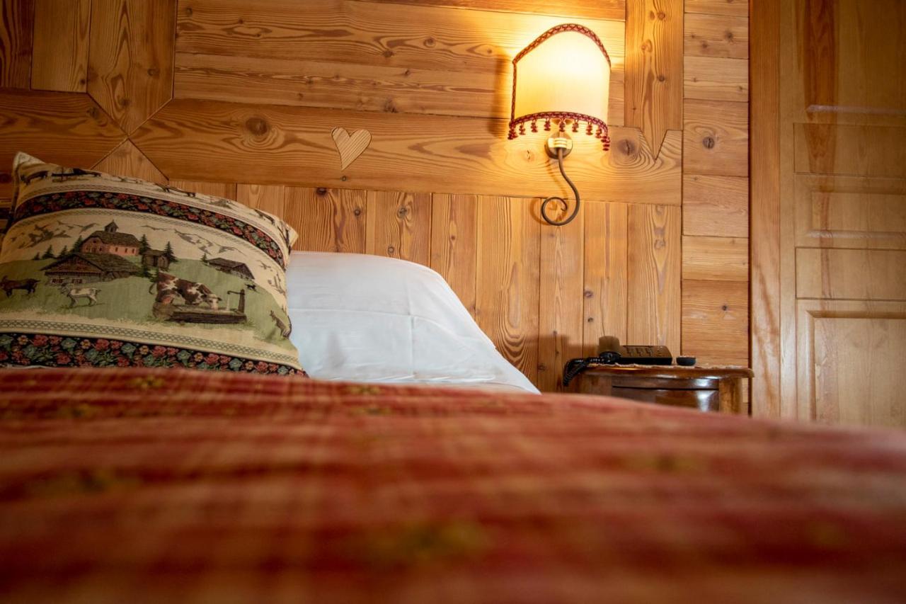 Laghetto Alpine Hotel & Restaurant Brusson Buitenkant foto