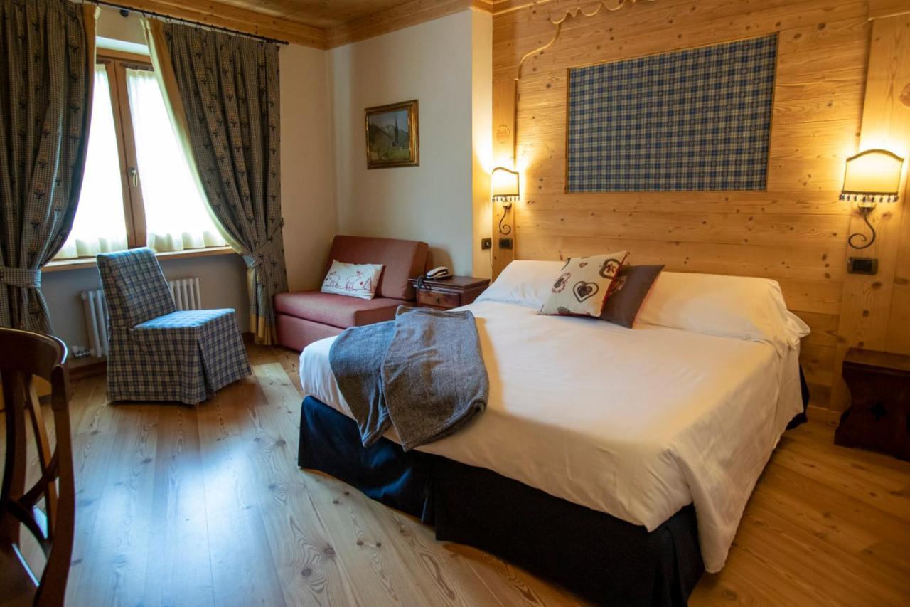 Laghetto Alpine Hotel & Restaurant Brusson Buitenkant foto