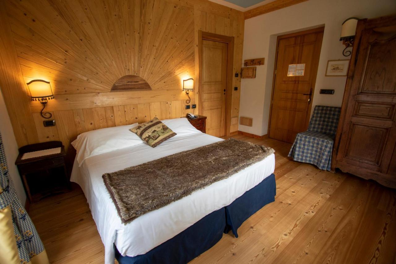 Laghetto Alpine Hotel & Restaurant Brusson Buitenkant foto