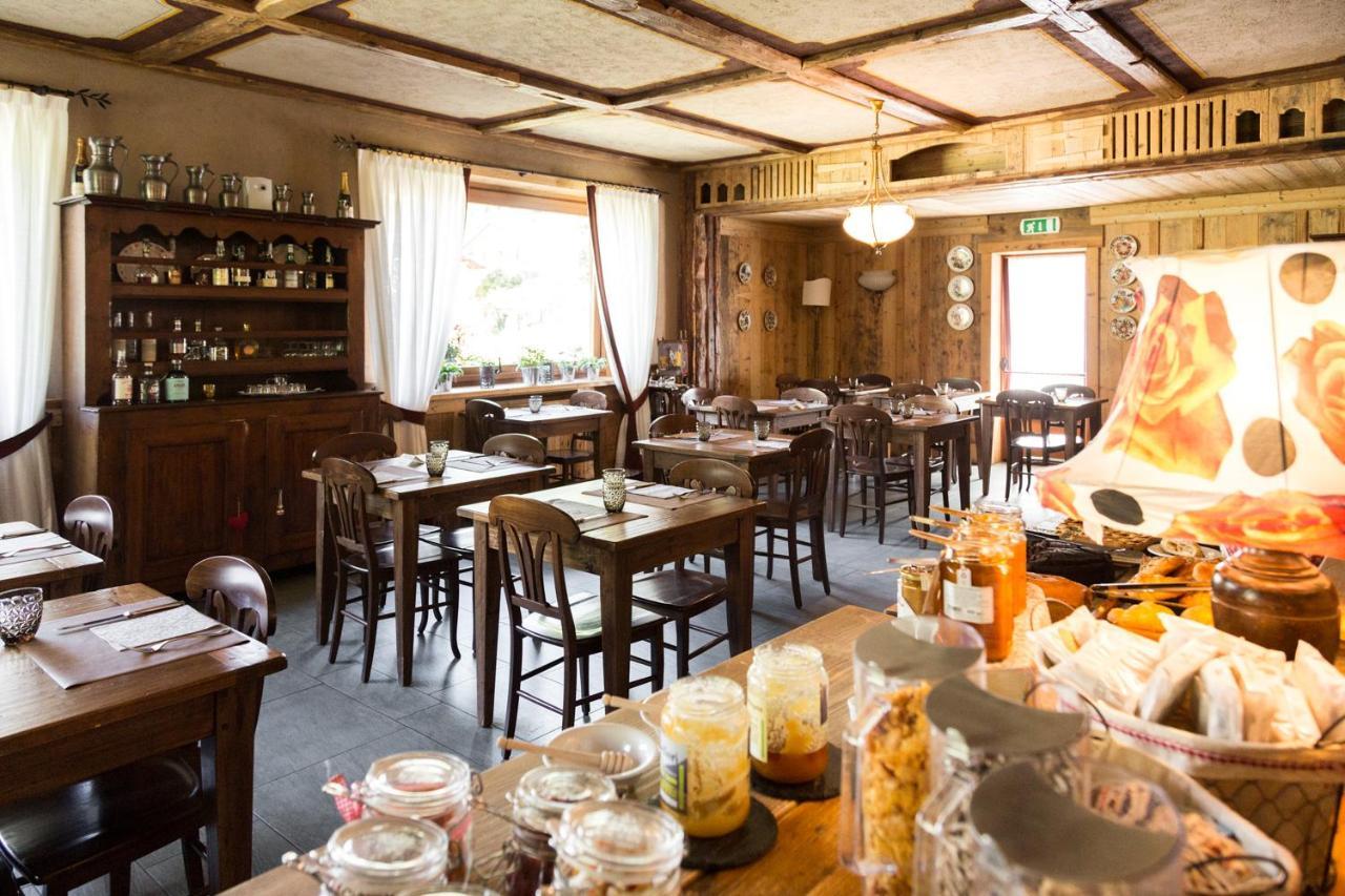 Laghetto Alpine Hotel & Restaurant Brusson Buitenkant foto