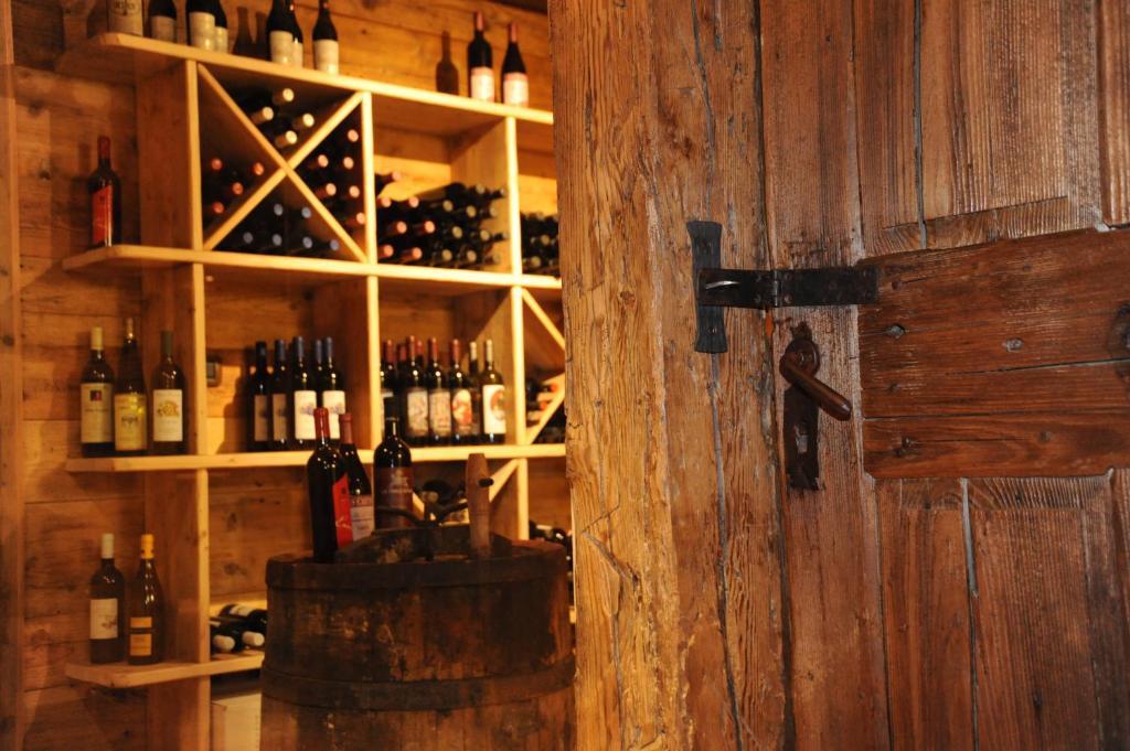 Laghetto Alpine Hotel & Restaurant Brusson Buitenkant foto